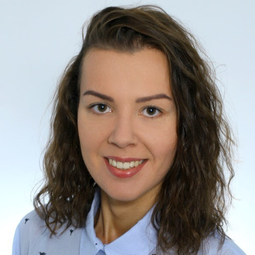 Natalia Brzezińska, Marketing & Outreach Manager at PhotoAiD. Digital marketing trends: Voice search.