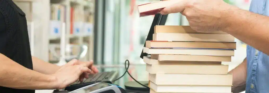 Who should use customer communication management software?