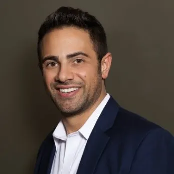 Michael Dadashi, Co-Founder & CEO of Infinite Recovery. Digital marketing trends: Influencer marketing.